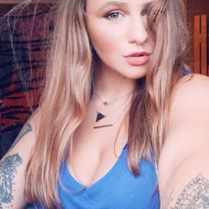 Meet your Posher, Lexie